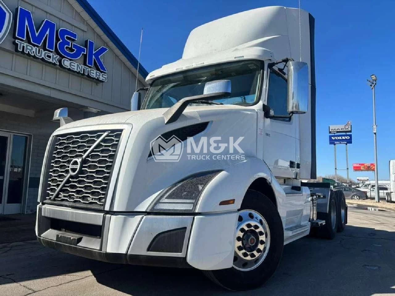 2021 Volvo VNL 300