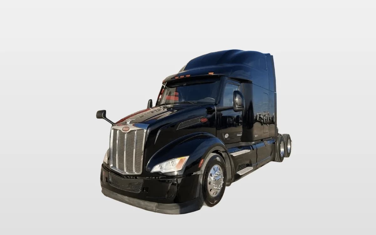 2022 Peterbilt 579 — photo 1