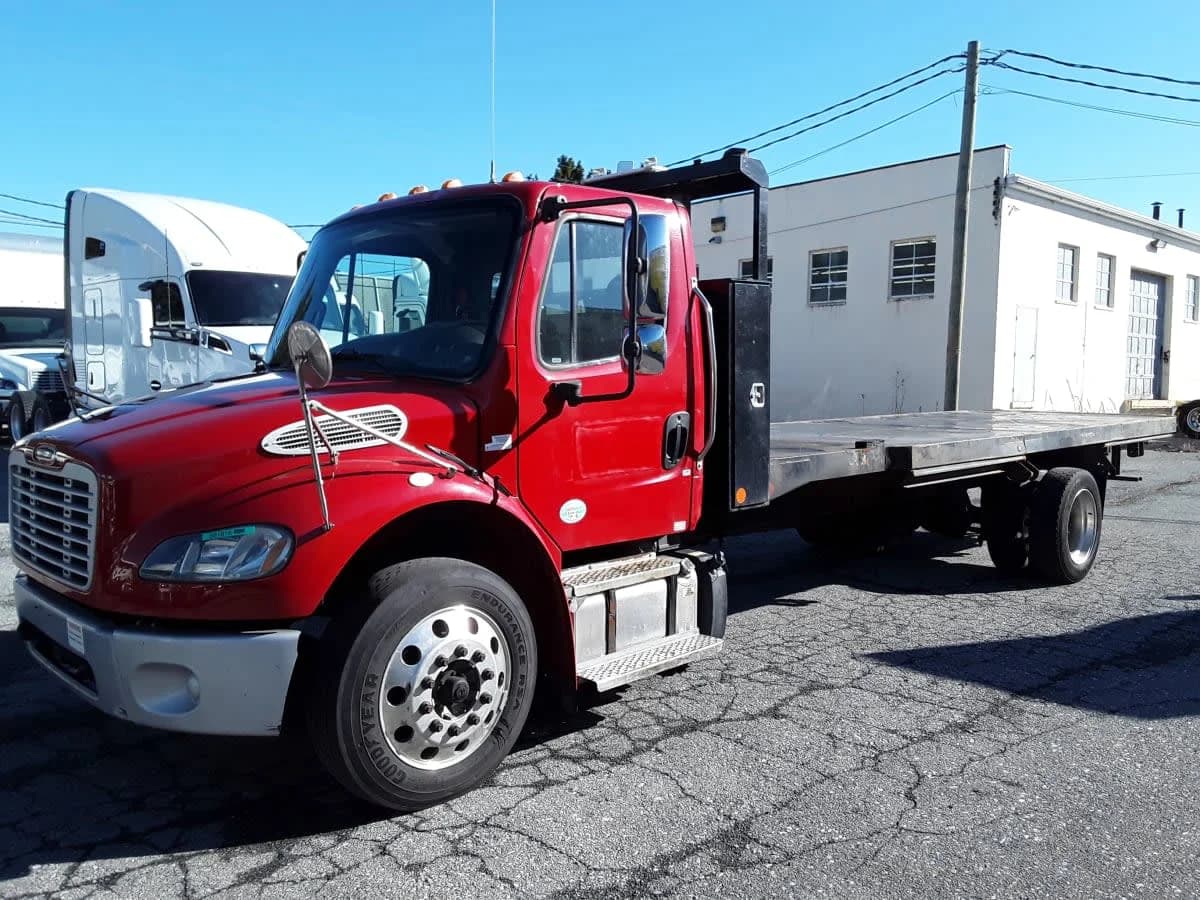2018 Freightliner M2 106