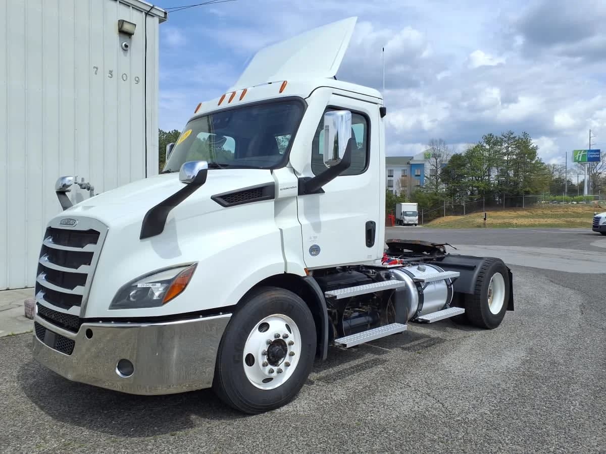 2020 Freightliner Cascadia