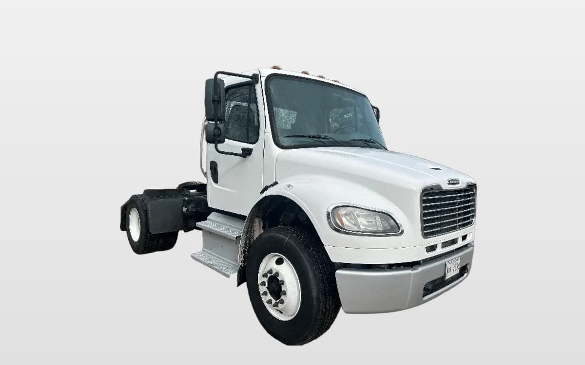 2020 Freightliner M2 106 — photo 1