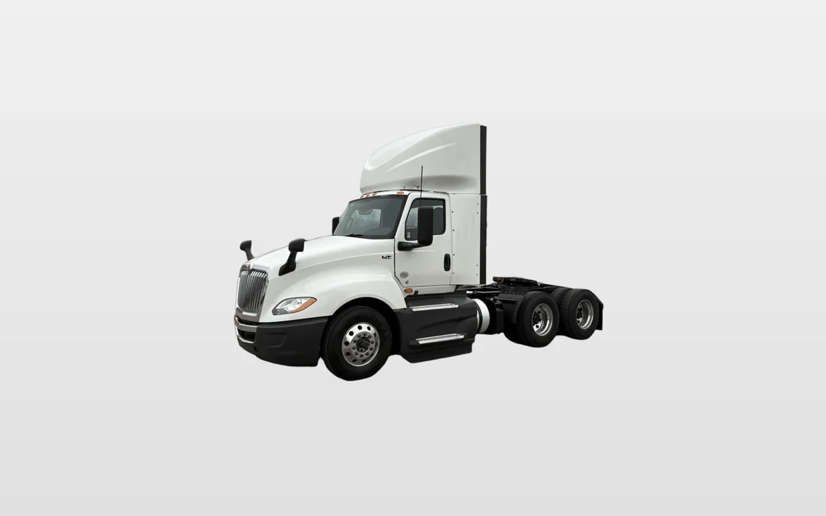 2021 International LT — photo 1