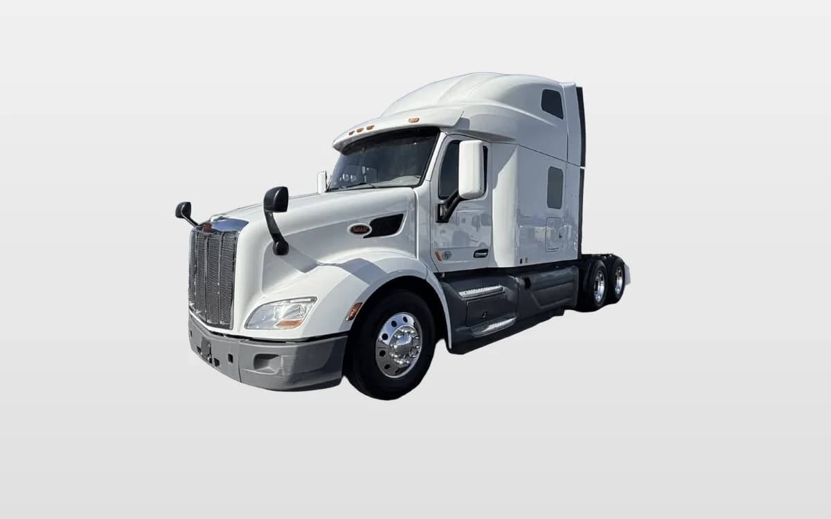 2021 Peterbilt 579 — photo 1