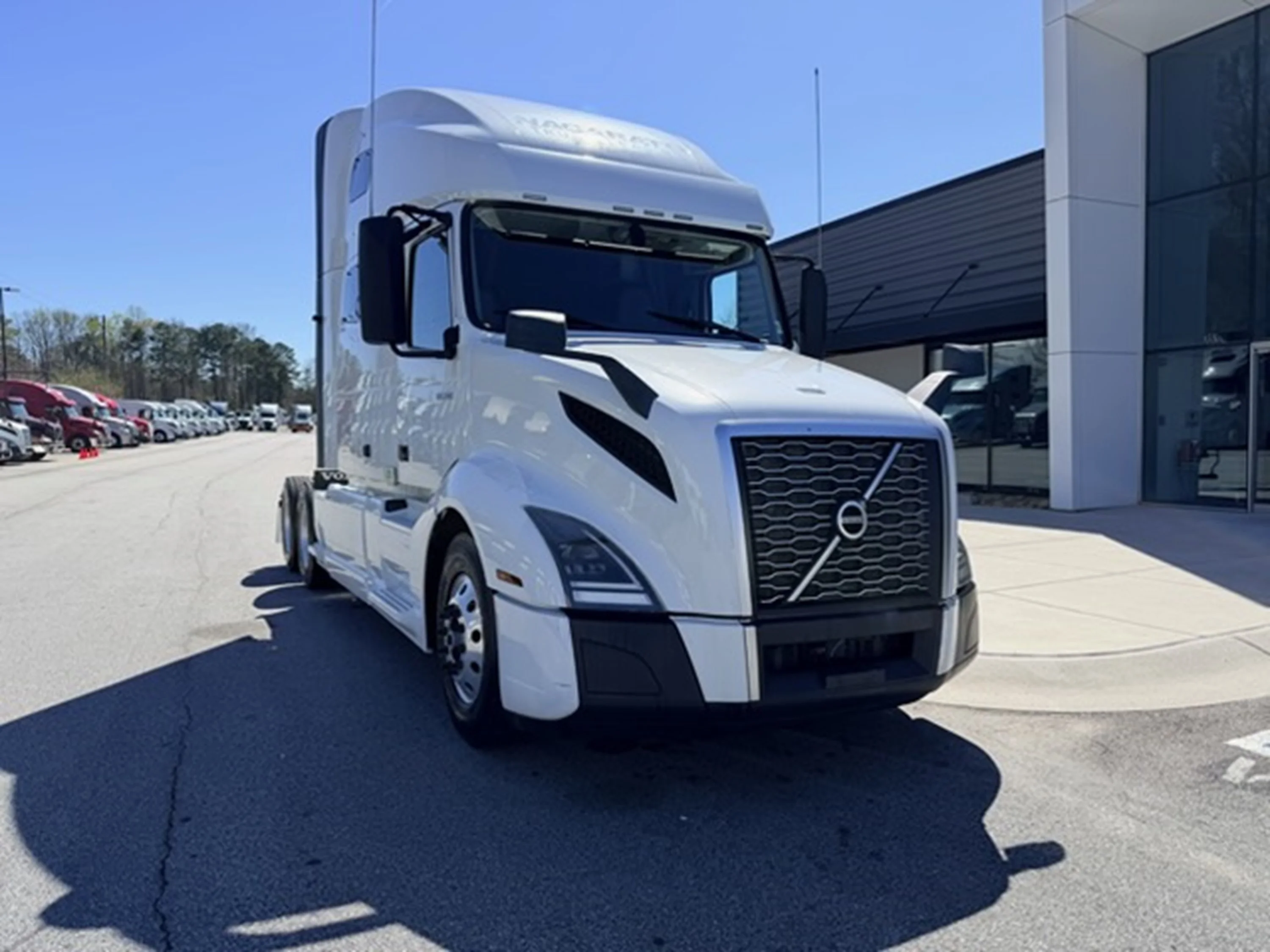 2023 Volvo VNL 760