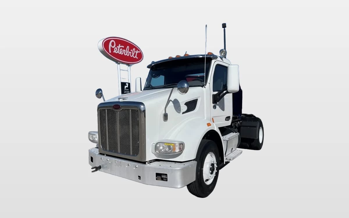 2016 Peterbilt 567 — photo 1