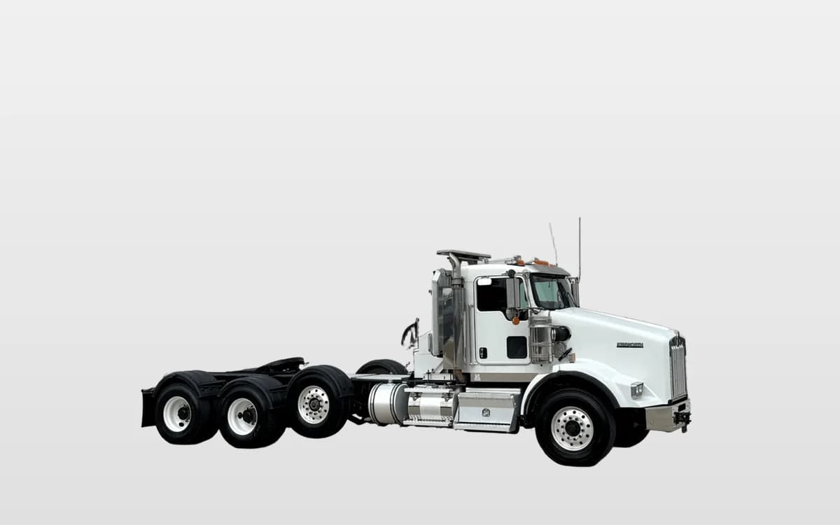2017 Kenworth T800 — photo 1