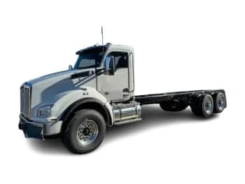 2025 Kenworth T880