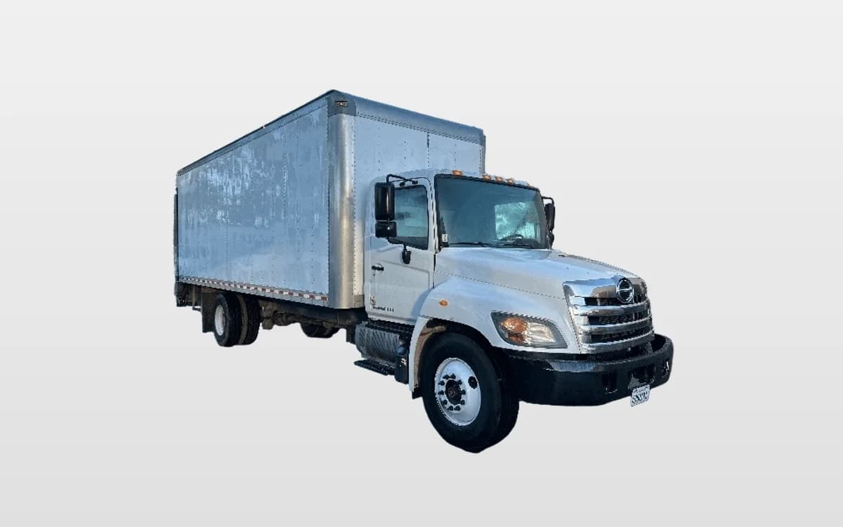 2018 Hino 268 — photo 1