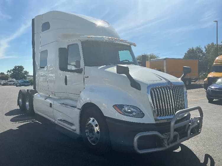 2022 International LT