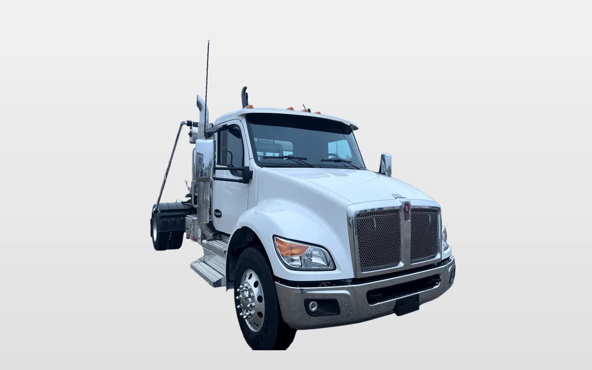 2026 Kenworth T280 — photo 1