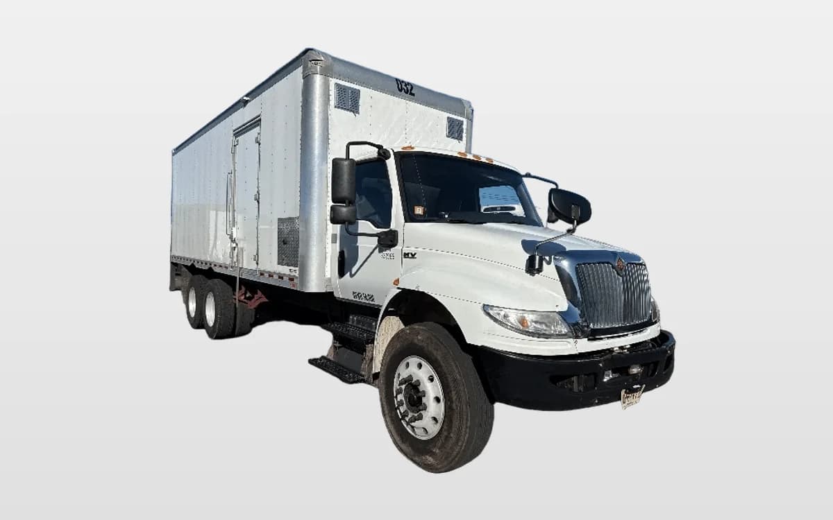 2020 International MV — photo 1