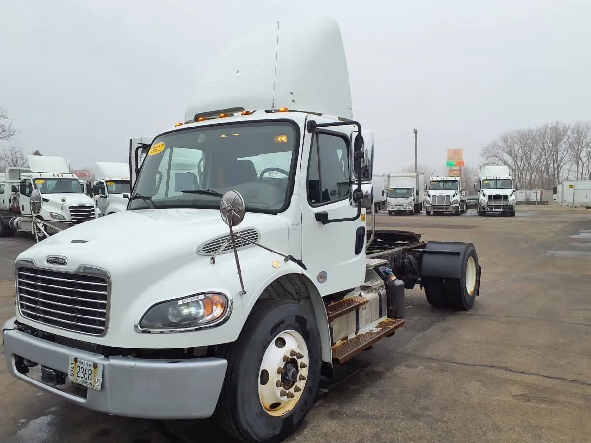 2022 Freightliner M2 106