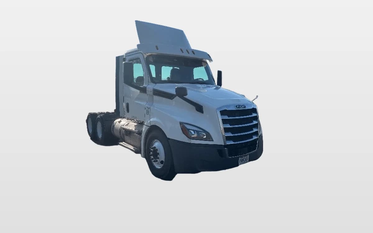 2018 Freightliner Cascadia — photo 1