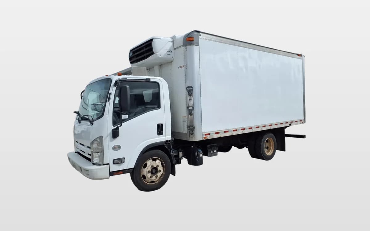 2018 Isuzu NQR — photo 1