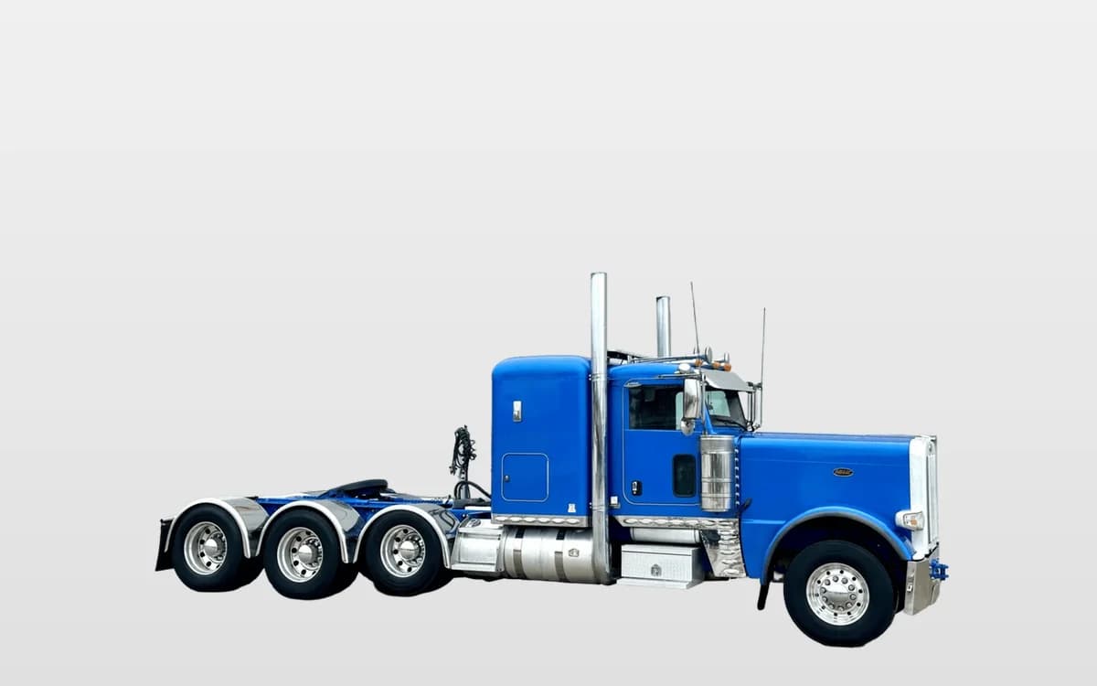 2018 Peterbilt 389 — photo 1