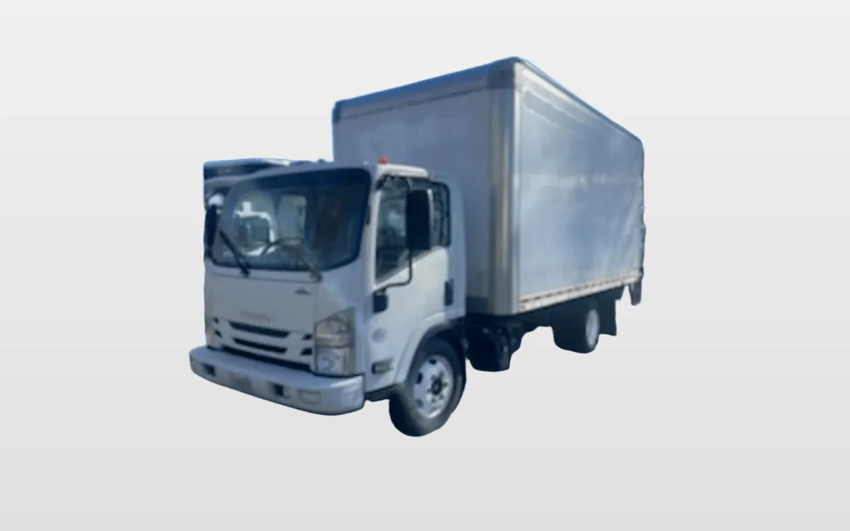 2018 Isuzu NQR — photo 1