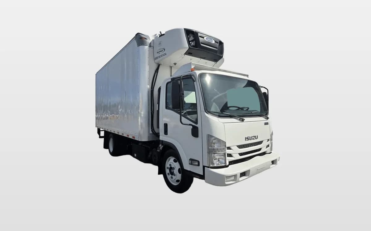 2018 Isuzu NPR — photo 1