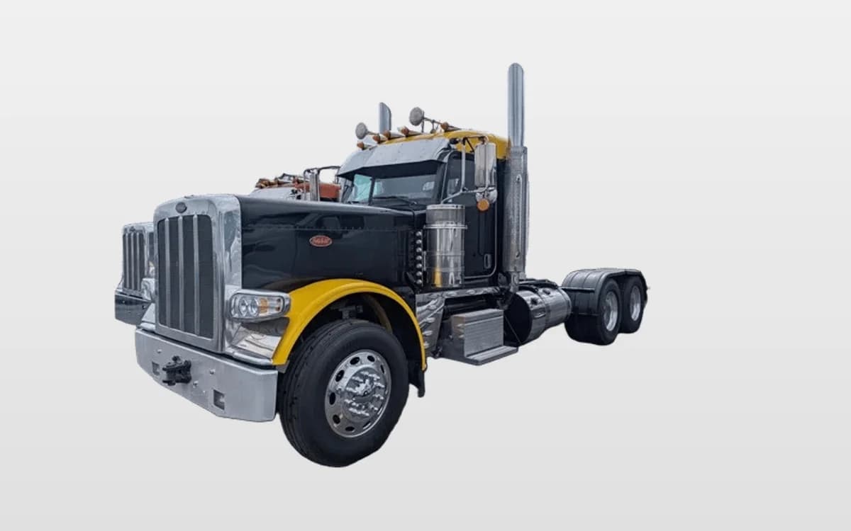2023 Peterbilt 389 — photo 1