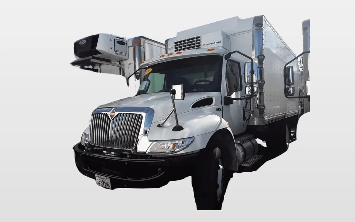 2020 International MV — photo 1