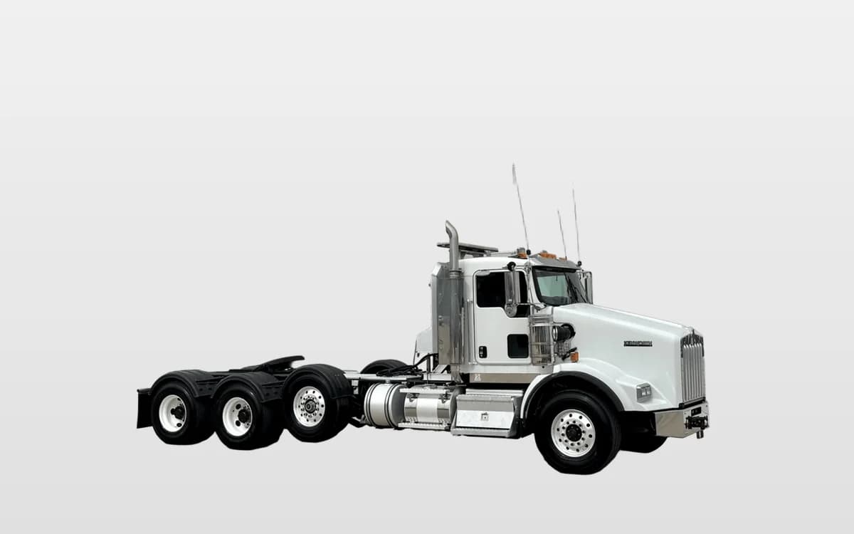 2017 Kenworth T800 — photo 1