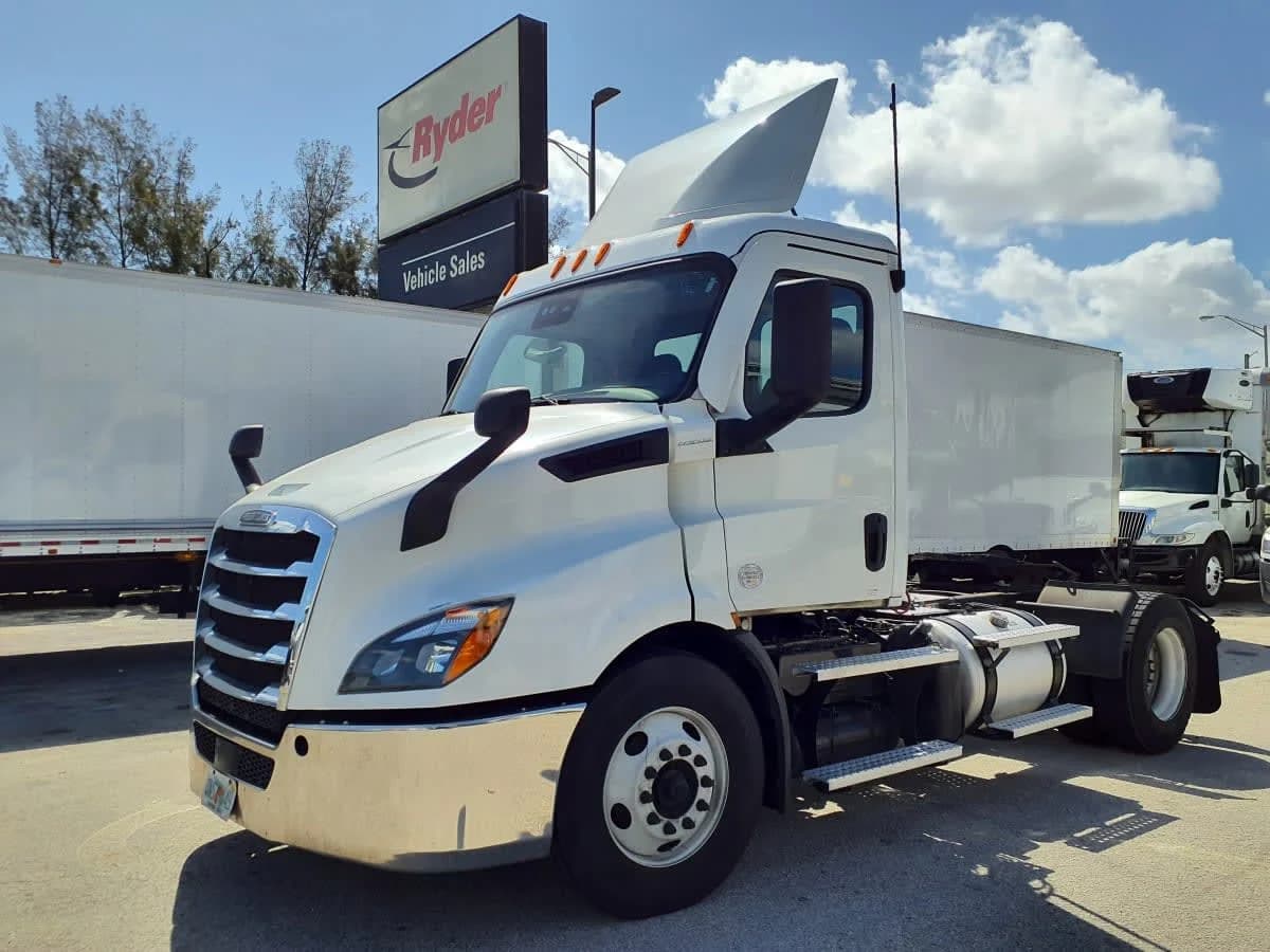 2020 Freightliner Cascadia