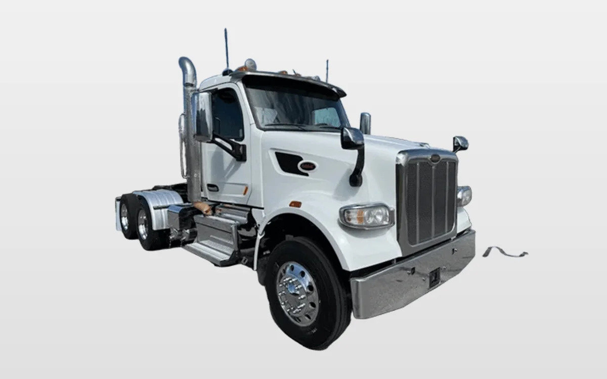 2020 Peterbilt 567 — photo 1