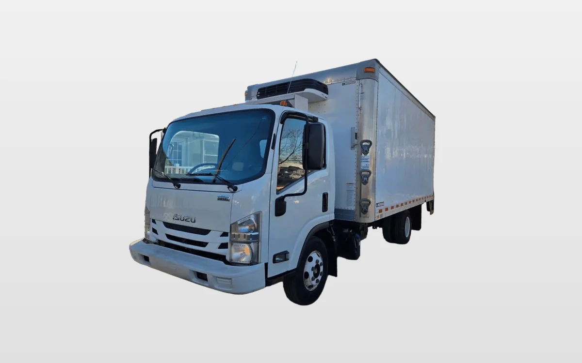 2016 Isuzu NPR — photo 1