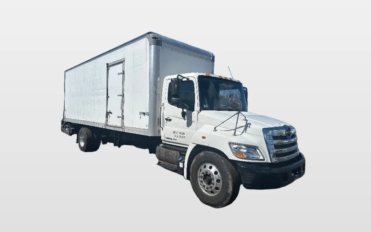 2019 Hino 268 — photo 1