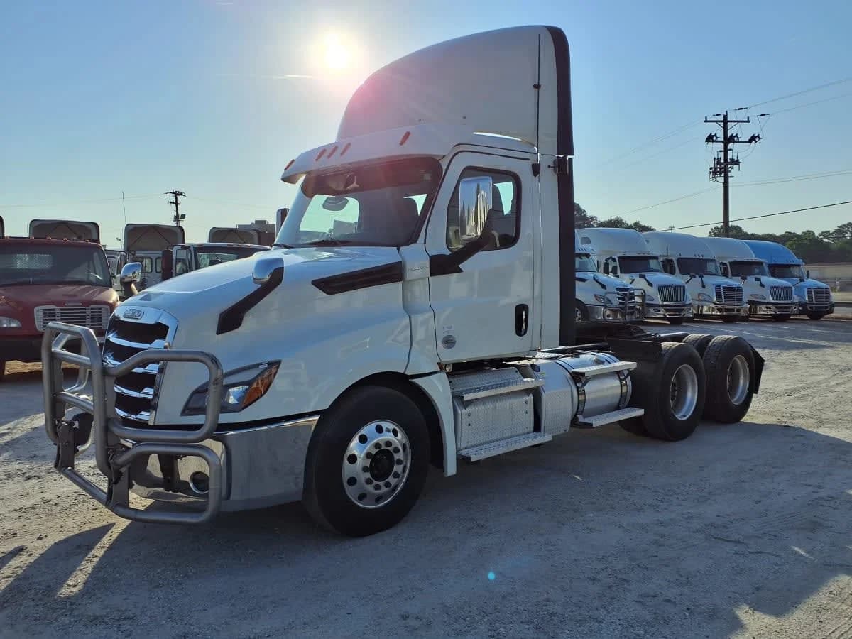 2020 Freightliner Cascadia