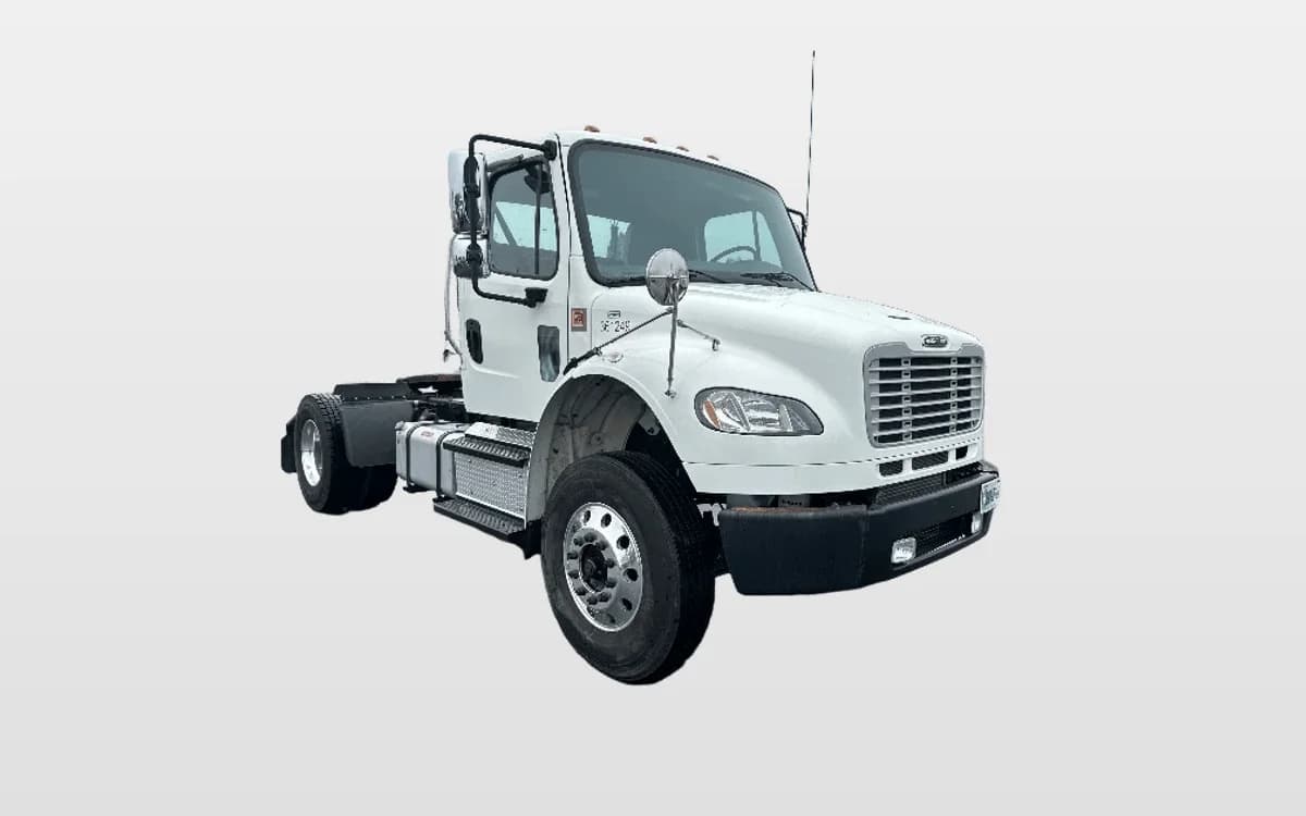 2020 Freightliner M2 106 — photo 1