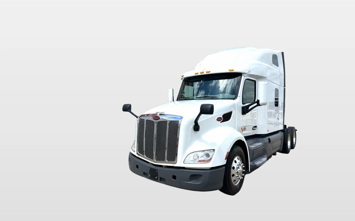 2021 Peterbilt 579 — photo 1
