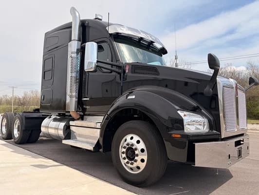 2022 Kenworth T880