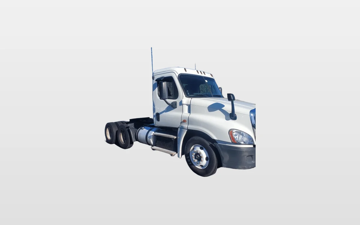 2015 Freightliner Cascadia — photo 1