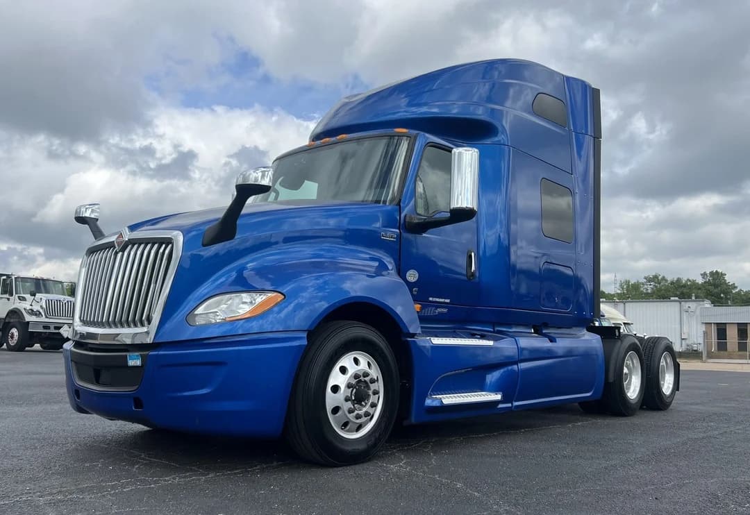 2021 International LT