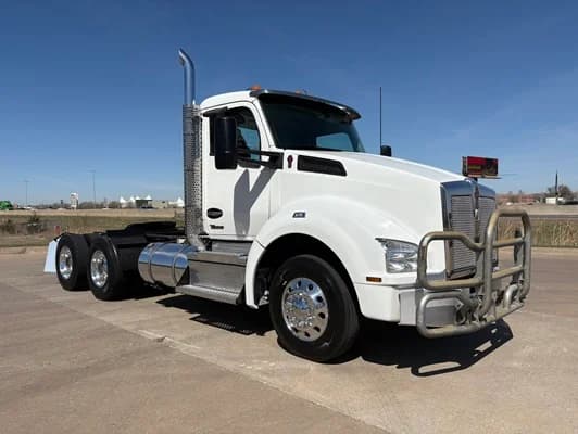 2022 Kenworth T880