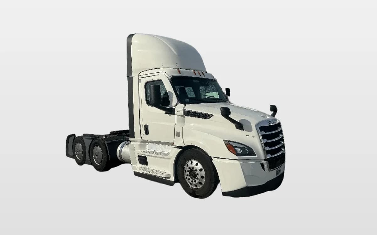 2022 Freightliner Cascadia — photo 1