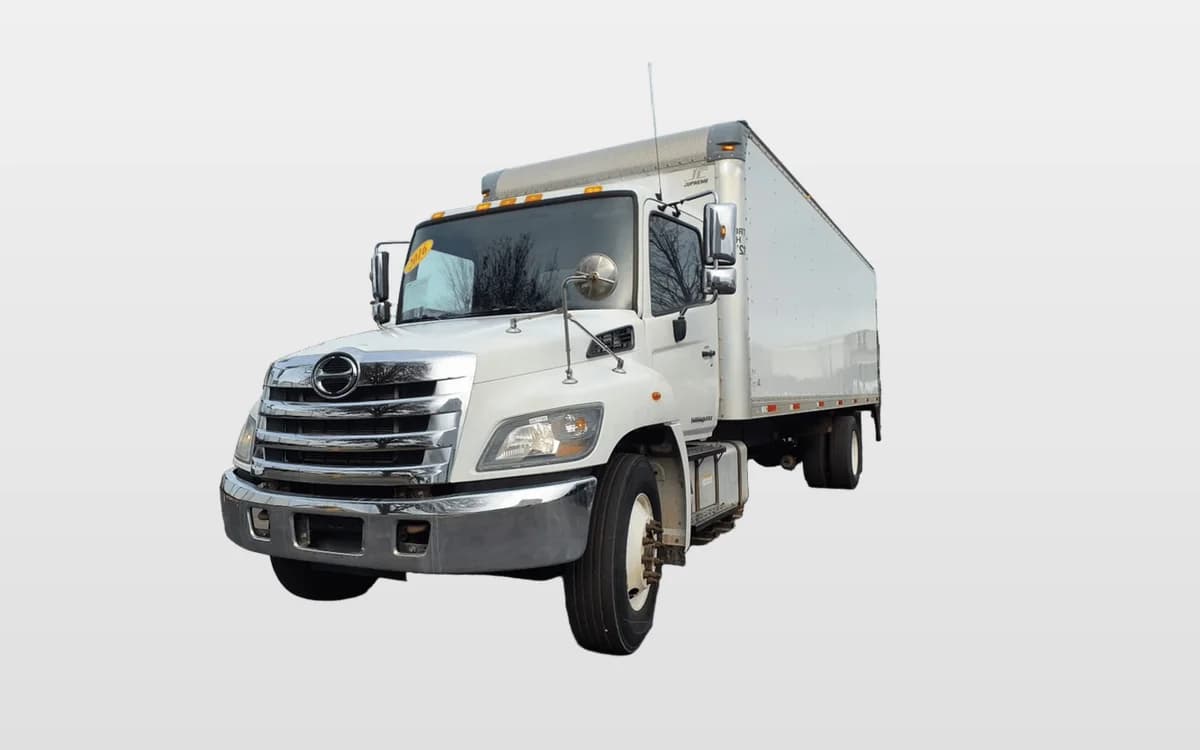 2016 Hino 338 — photo 1