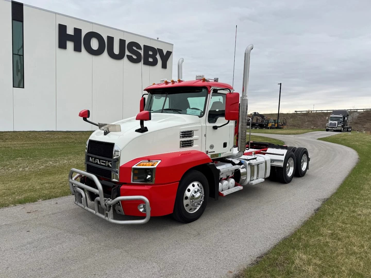 Used 2023 Mack Anthem Daycab