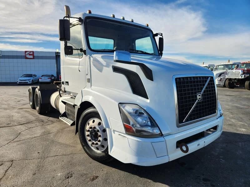 2016 Volvo VNL 300