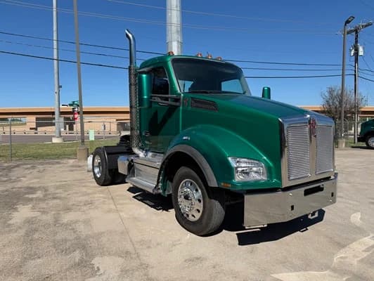 2022 Kenworth T880