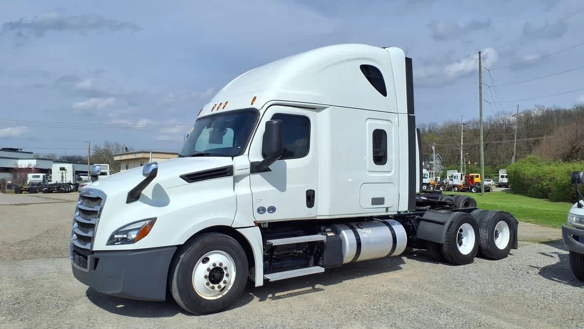 2020 Freightliner Cascadia