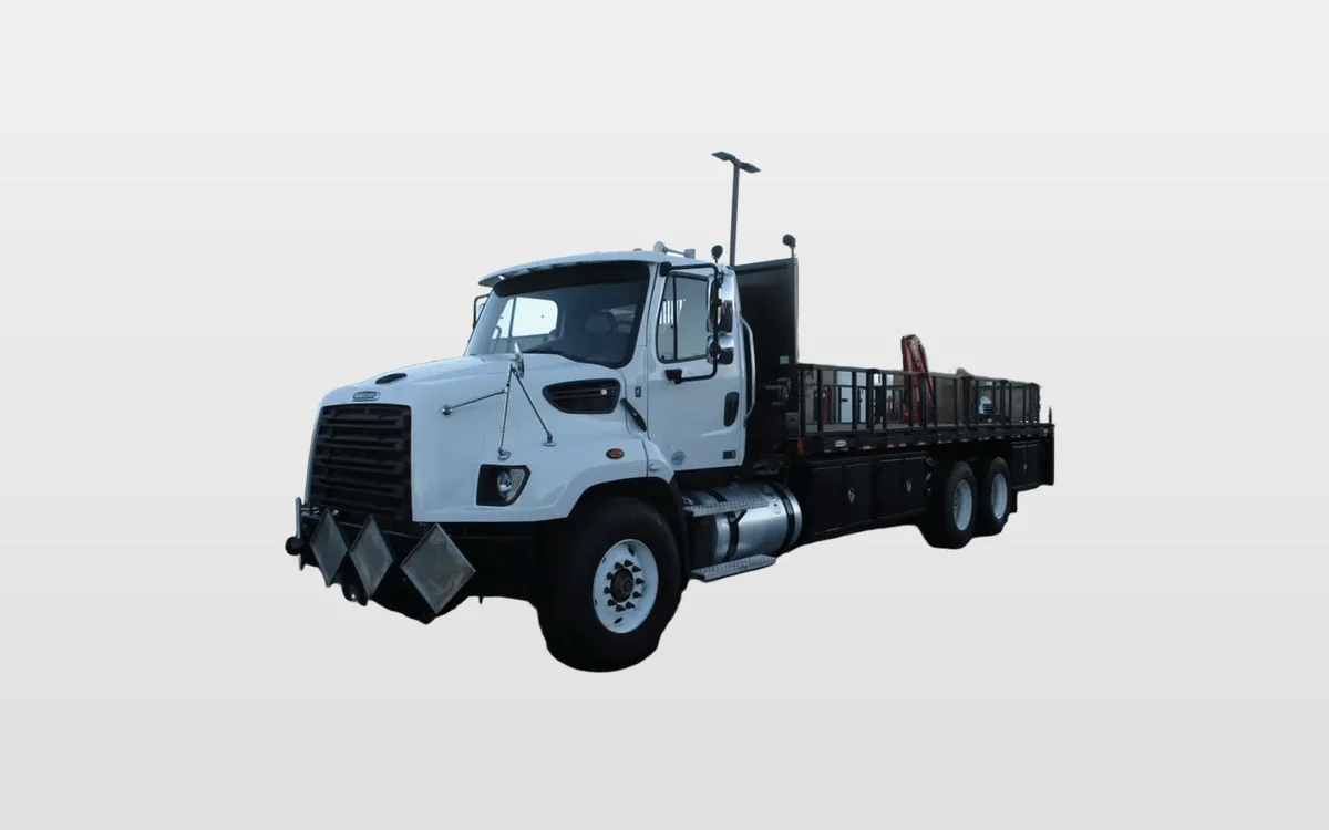 2020 Freightliner 114SD — photo 1