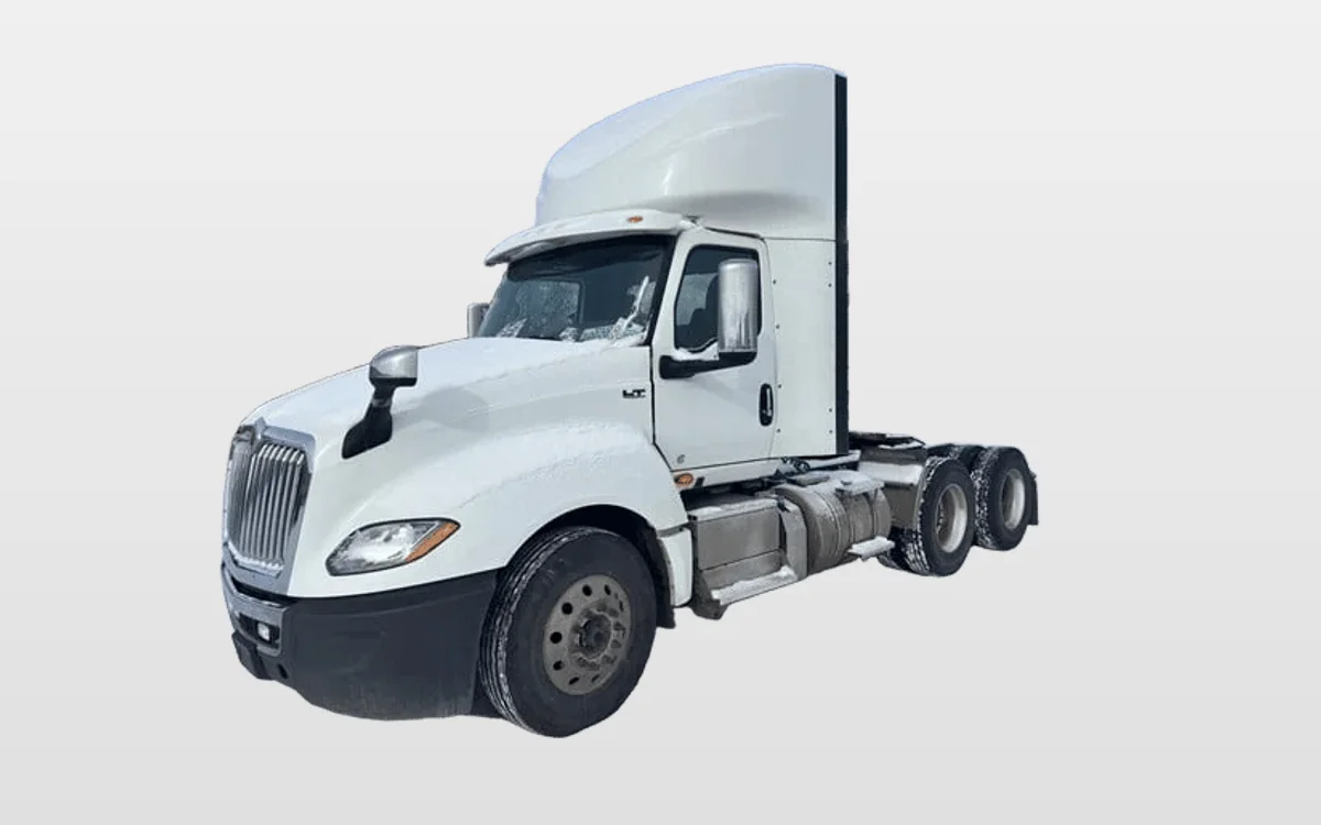 2024 International LT — photo 1