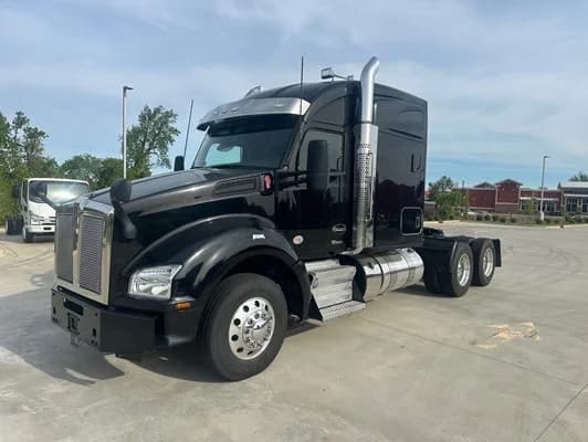 2022 Kenworth T880