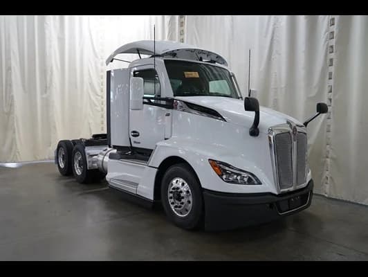 2027 Kenworth T680