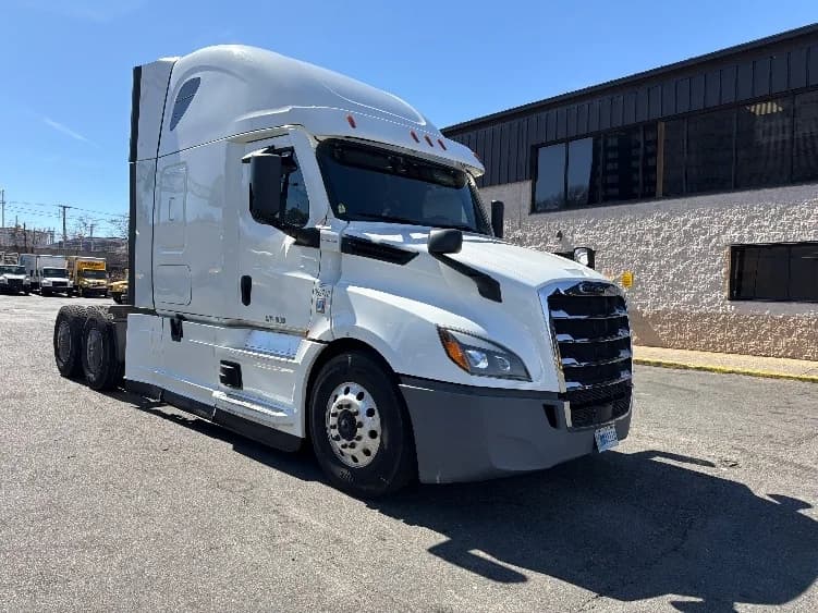 2020 Freightliner Cascadia