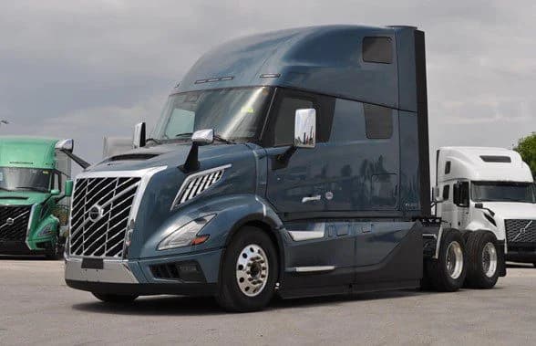 2025 Volvo VNL 860