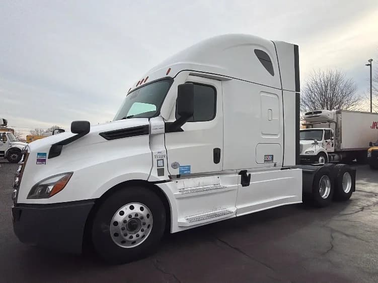 2023 Freightliner Cascadia