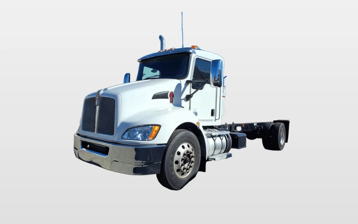 2020 Kenworth T370 — photo 1