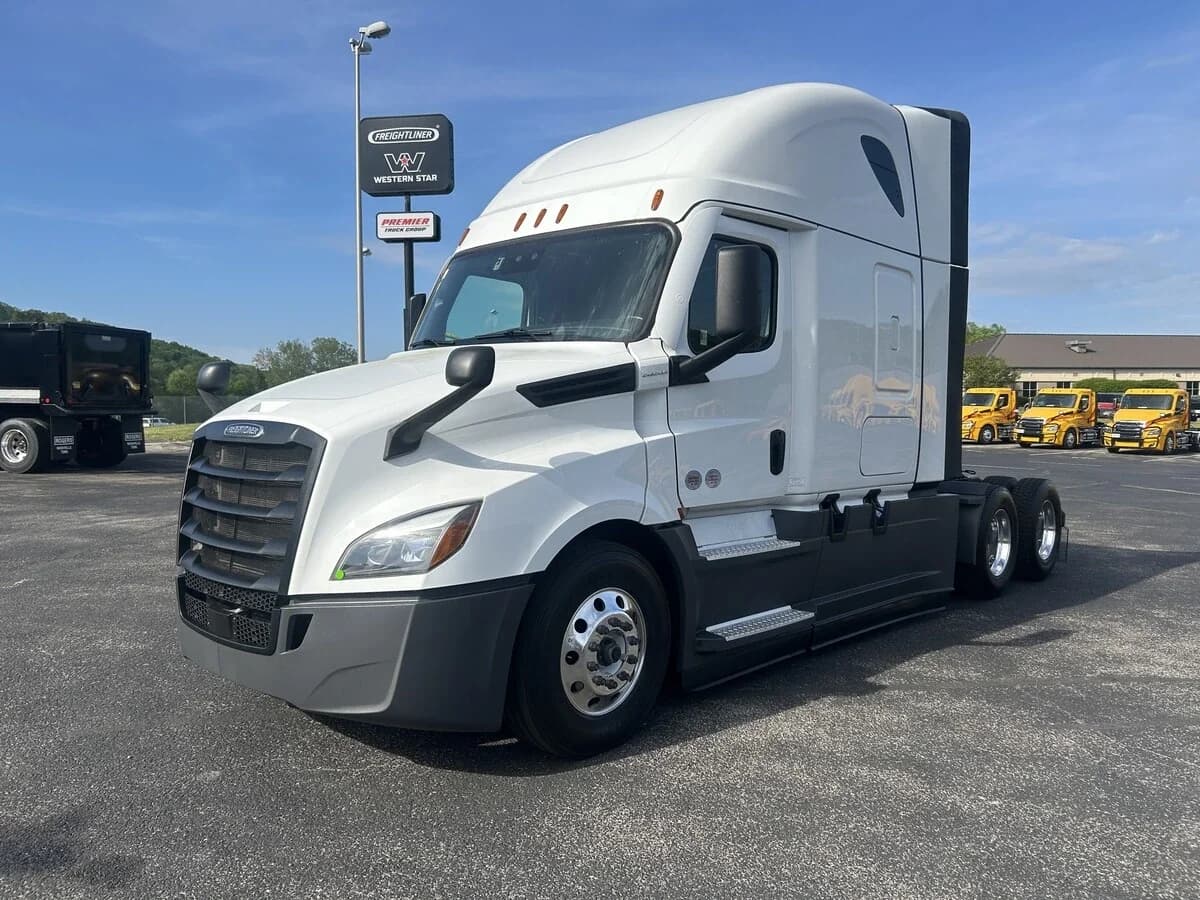 2025 Freightliner Cascadia